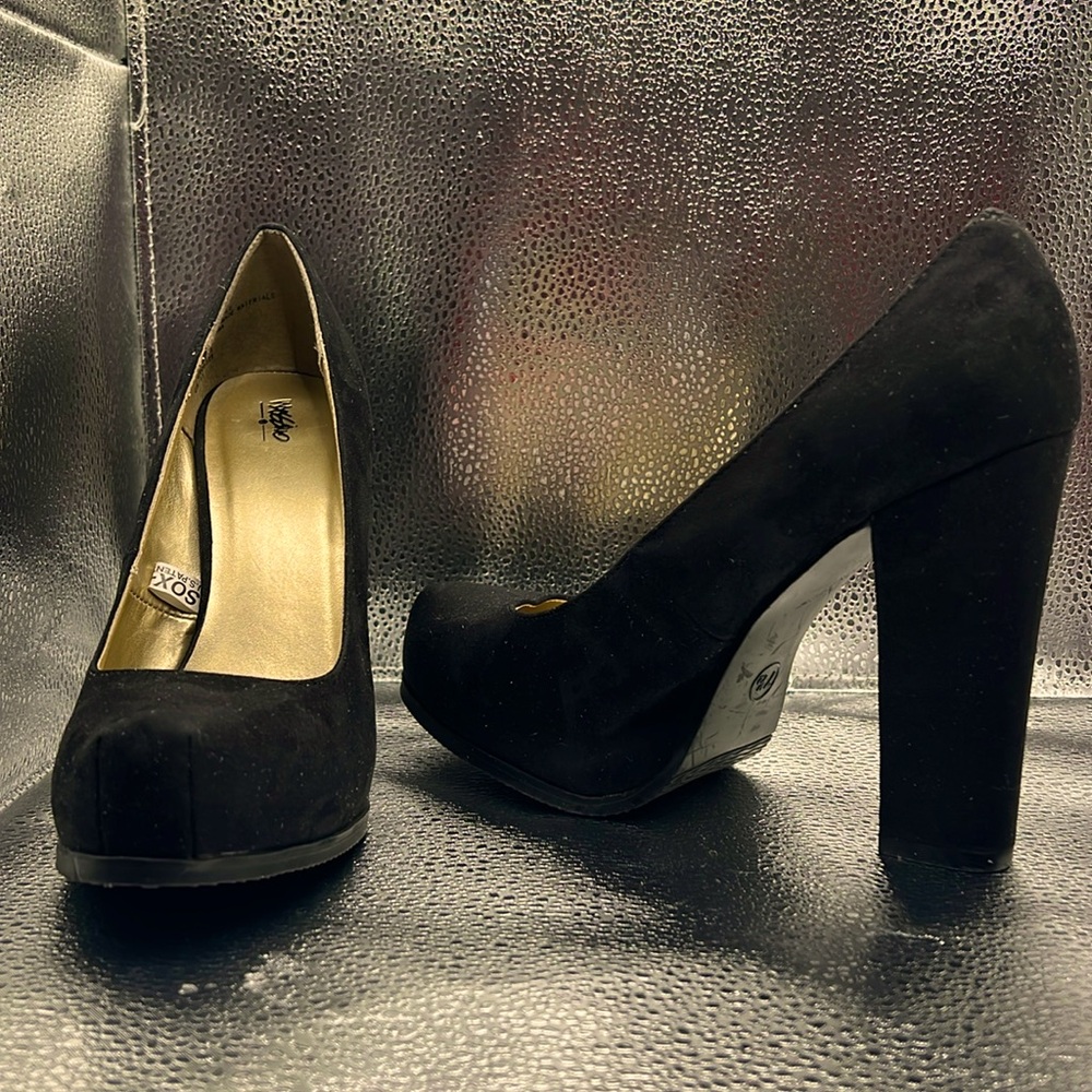 Mossimo Platform suede Heel, 7.5